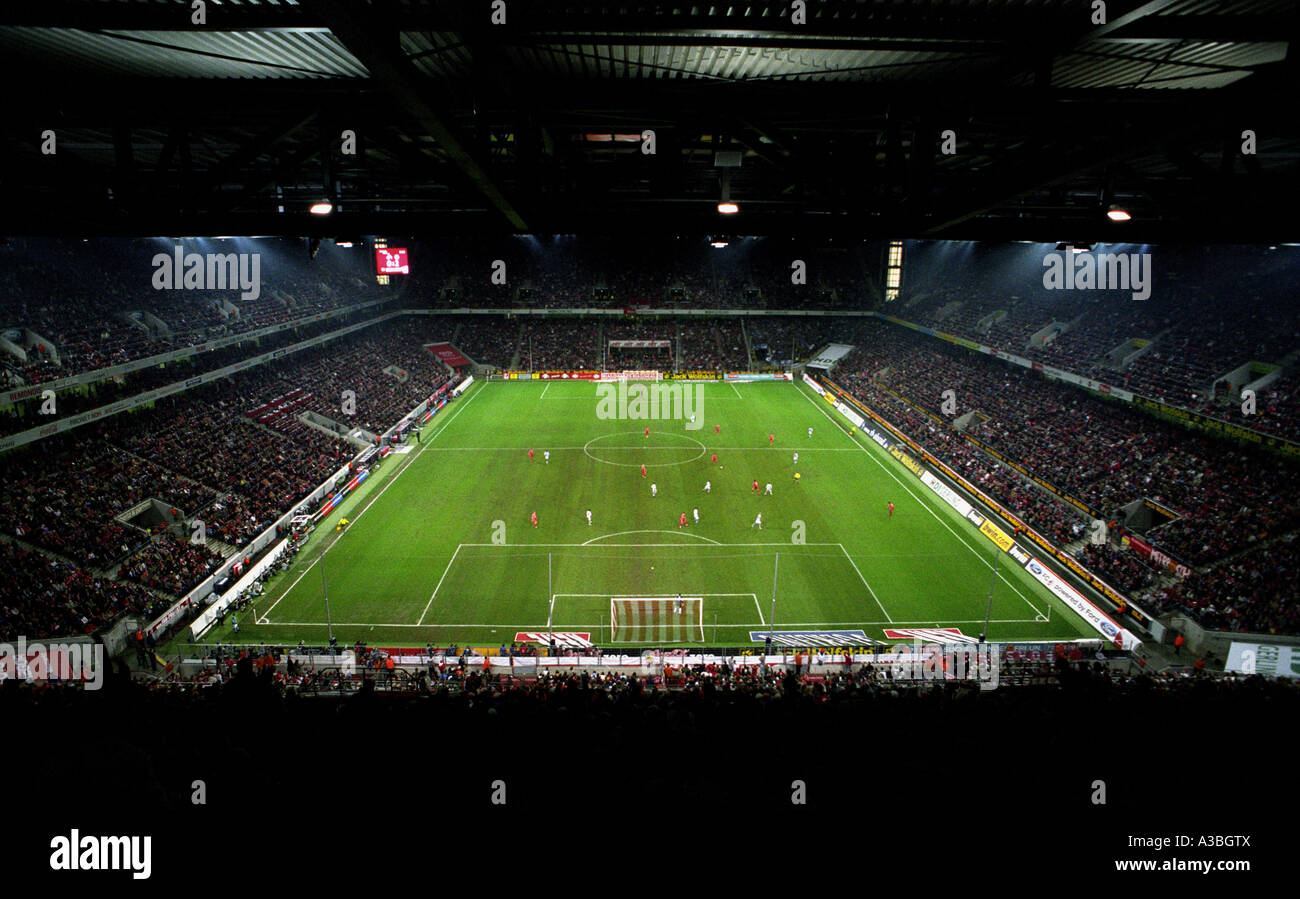 Le Rhein Energie Stadion, accueil à FC Cologne qui jouer dans la Bundesliga, Allemagne. Banque D'Images