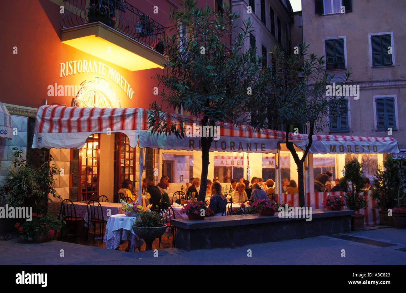 Italie Ligurie Monterosso al Mare restaurant soir Banque D'Images