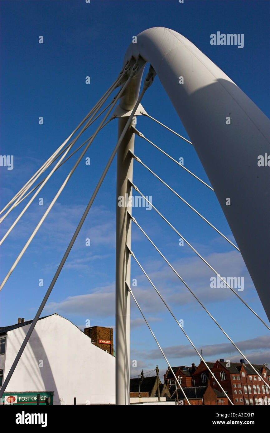 Newport Street Bridge sur la ligne de chemin de fer dans le centre-ville de Bolton Banque D'Images
