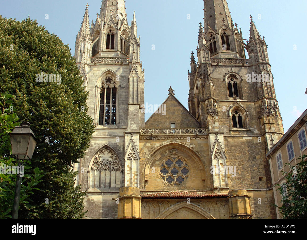 Vue caractéristique de Cathédrale Ste Marie Bayonne Aquitaine Sud Ouest France Europe Banque D'Images