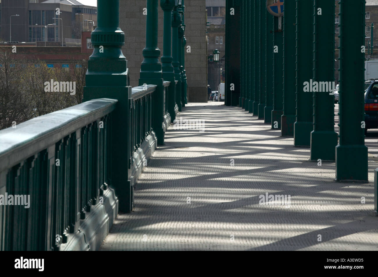 Ombre au jeu sous le pont Royaume-uni Newcastle Banque D'Images