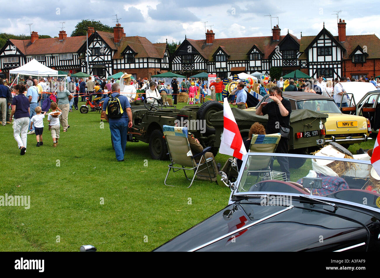 Scène de foule de Thornton Hough fete Banque D'Images