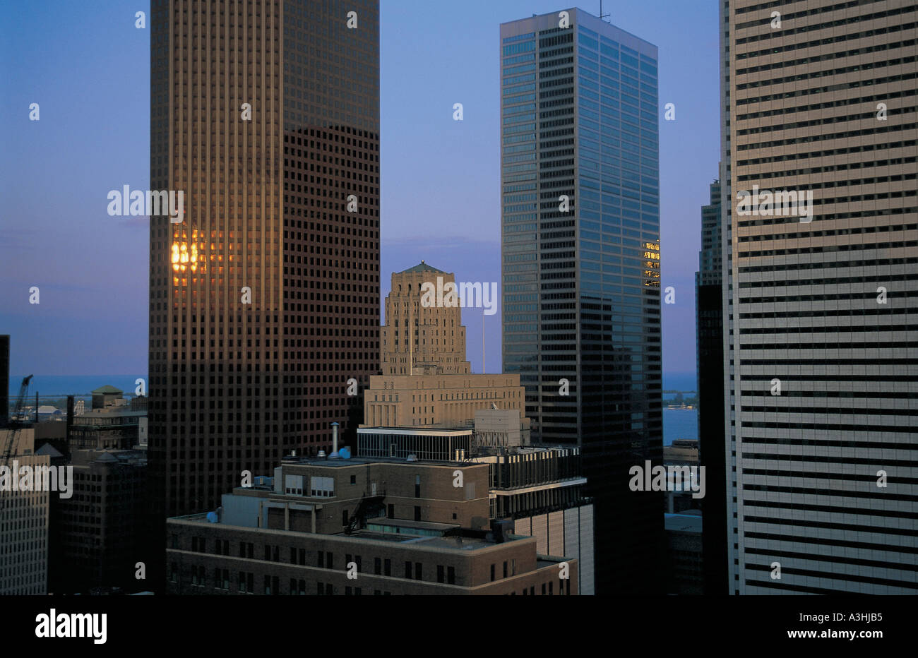 Soirée à gratte ciel ville de Toronto, province de l'Ontario, canada Banque D'Images