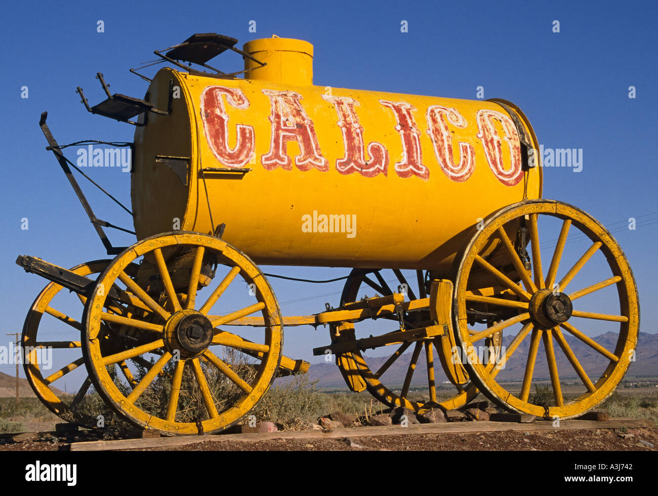 Désert de Mojave en Californie Calico Ghost Town water wagon sign Banque D'Images