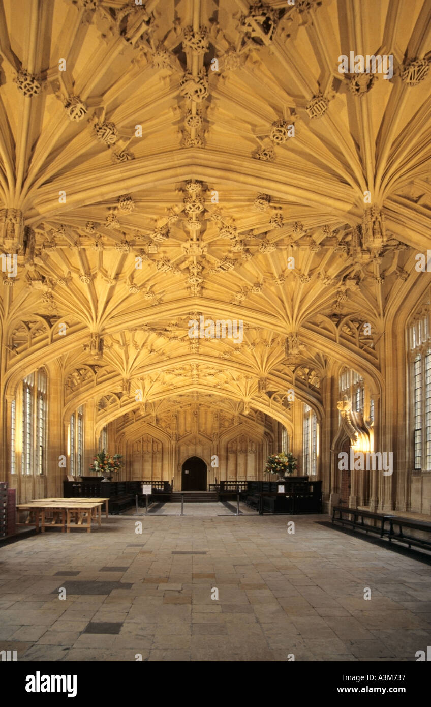 L'Université d'Oxford Bodleian Library la voûte à la Divinity School Banque D'Images