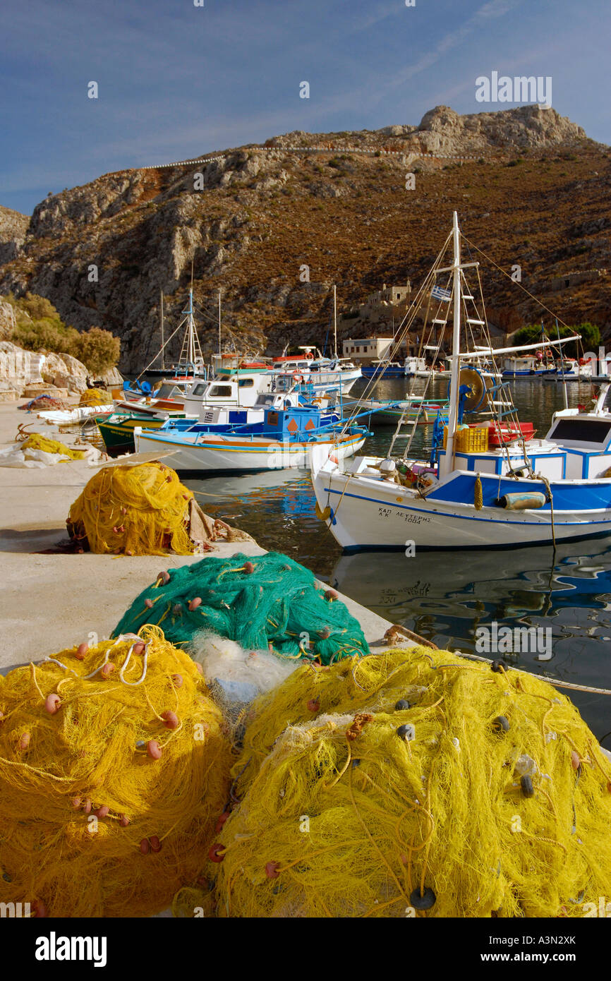 Les bateaux de pêche du calmar à Vathi, Kalymnos, îles du Dodécanèse, Grèce Banque D'Images