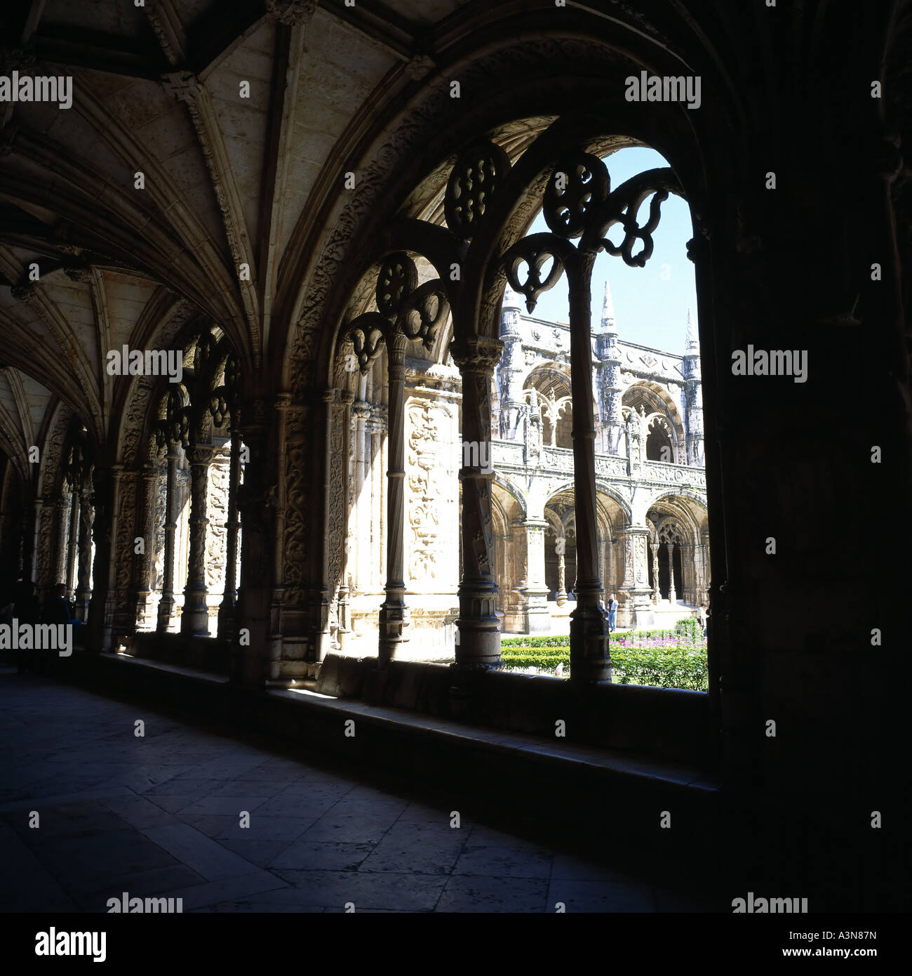 Cloître de Mosteiro dos Jeronimos MONASTÈRE HIERONYMITE xvie siècle Lisbonne Portugal Banque D'Images