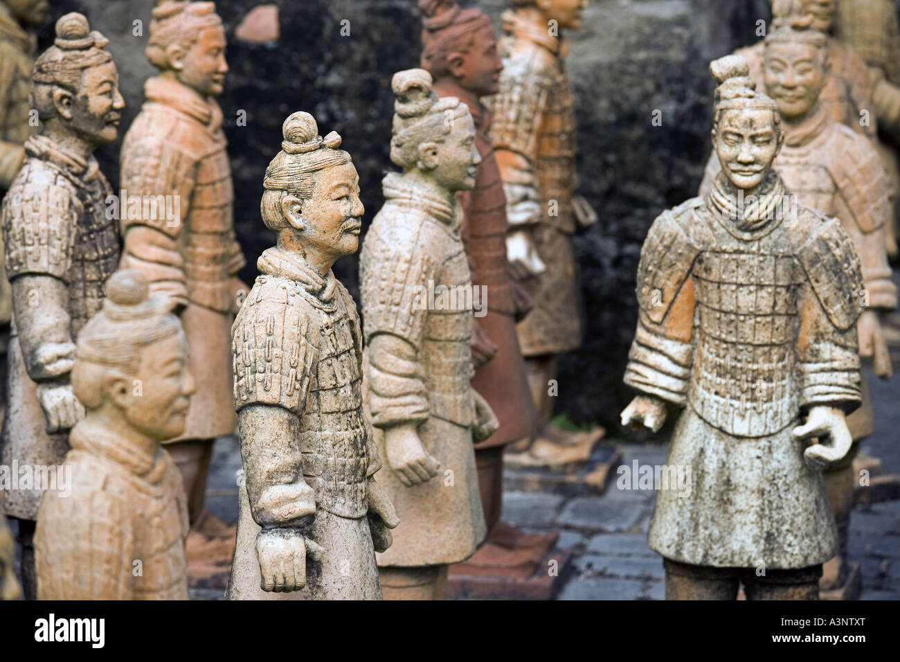 Des répliques exactes de l'empereur chinois de l'armée de terre cuite de Qin dans la Cité Interdite Jardins en Katy Texas Banque D'Images