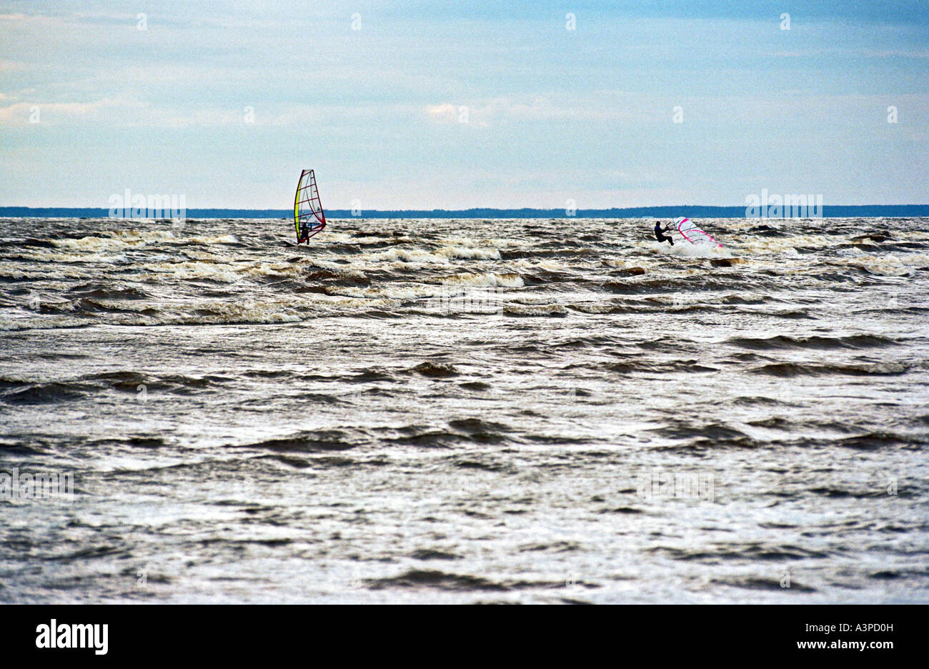 Des planches à la baie de Parnu, Estonie Banque D'Images