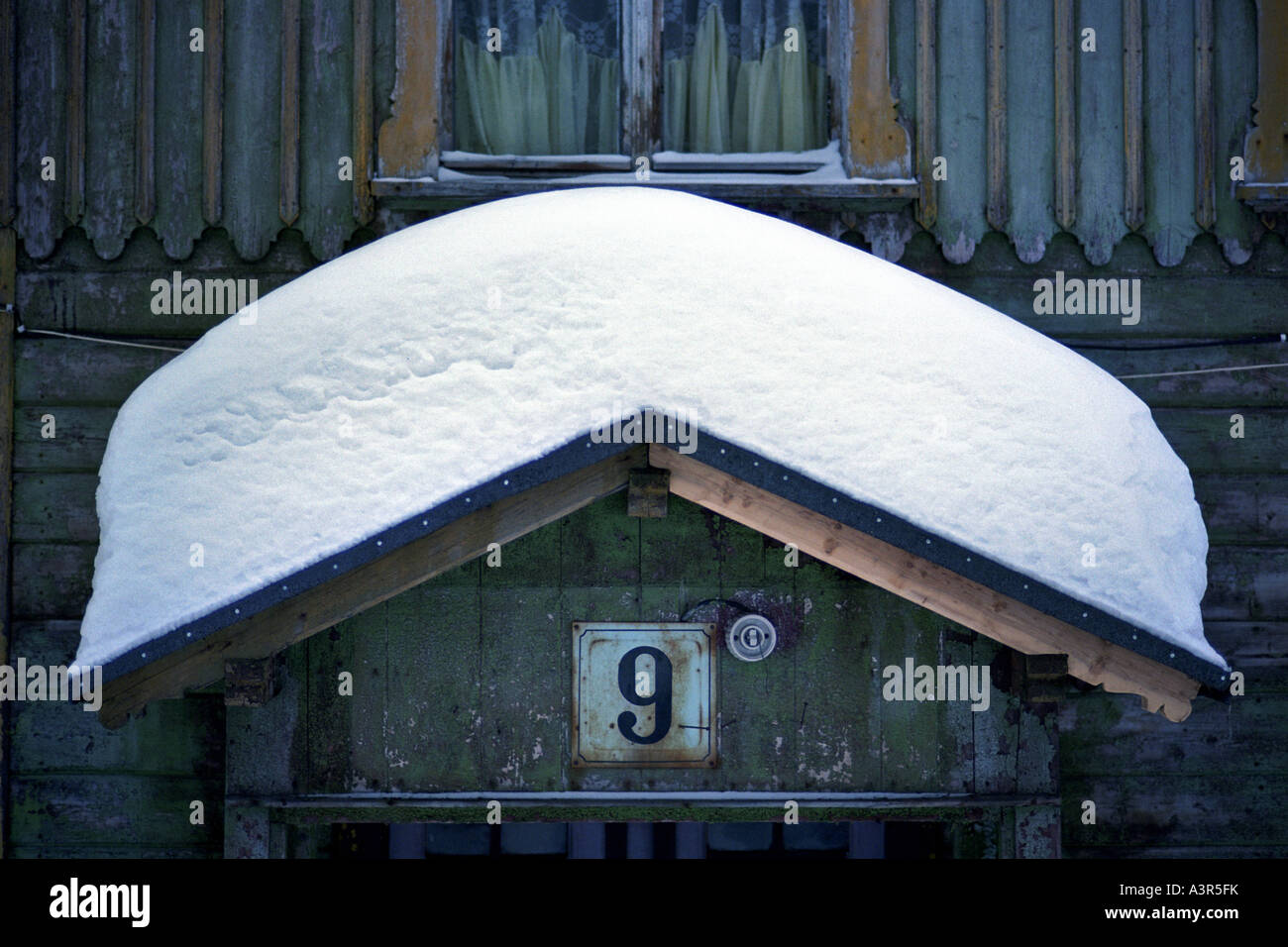 Porche d'une maison dans le style architectural typique de la Silésie, Pologne Banque D'Images