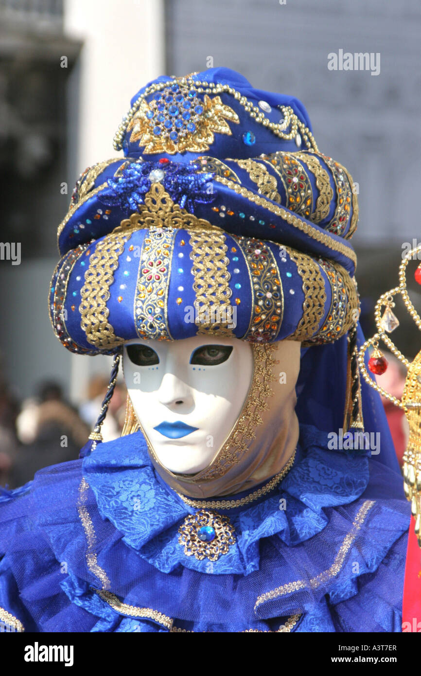 Femme avec masque et costume au Carnaval de Venise, Italie, Venise Banque D'Images