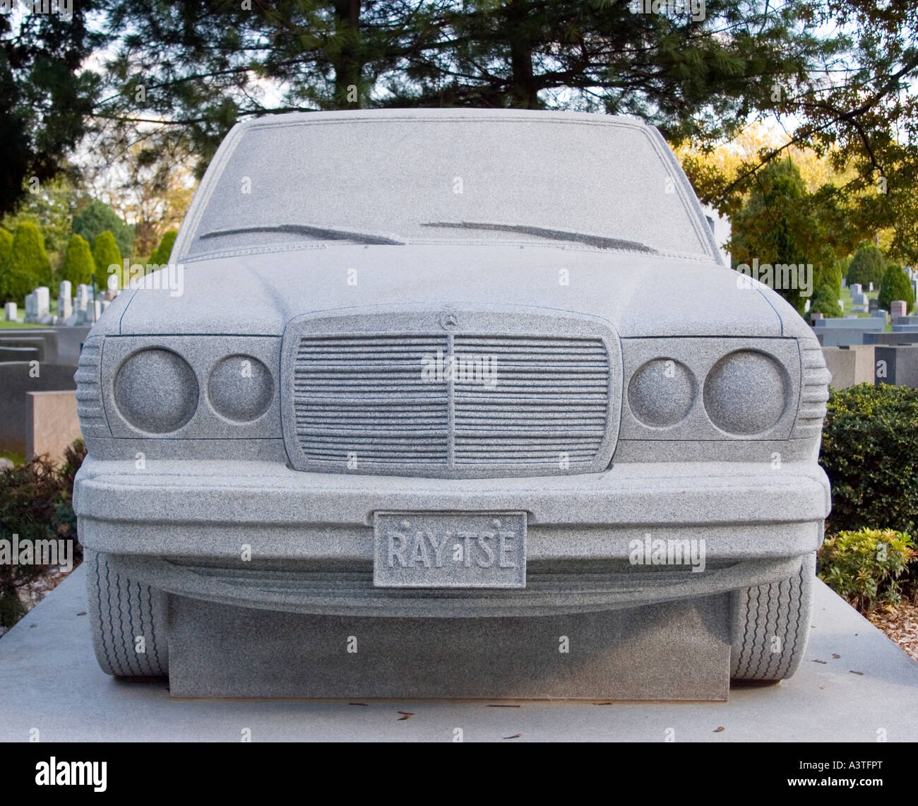 Pierre tombale de benz de Mercedes à Rosehill Cemetery à Linden, New Jersey Banque D'Images