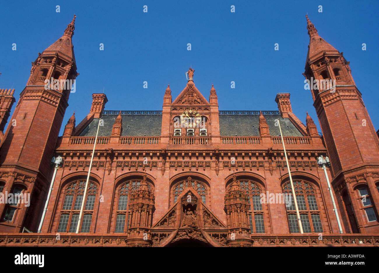 Terre cuite rouge façade du palais de justice de Victoria Birmingham West Midlands England UK GB EU europe Banque D'Images