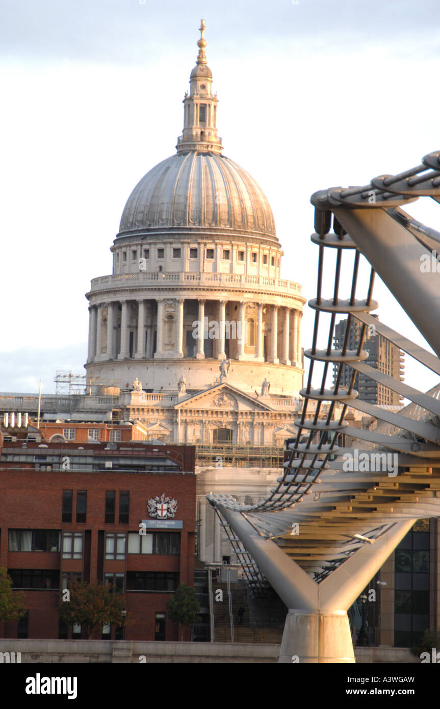 St pauls dans la matinée. Banque D'Images