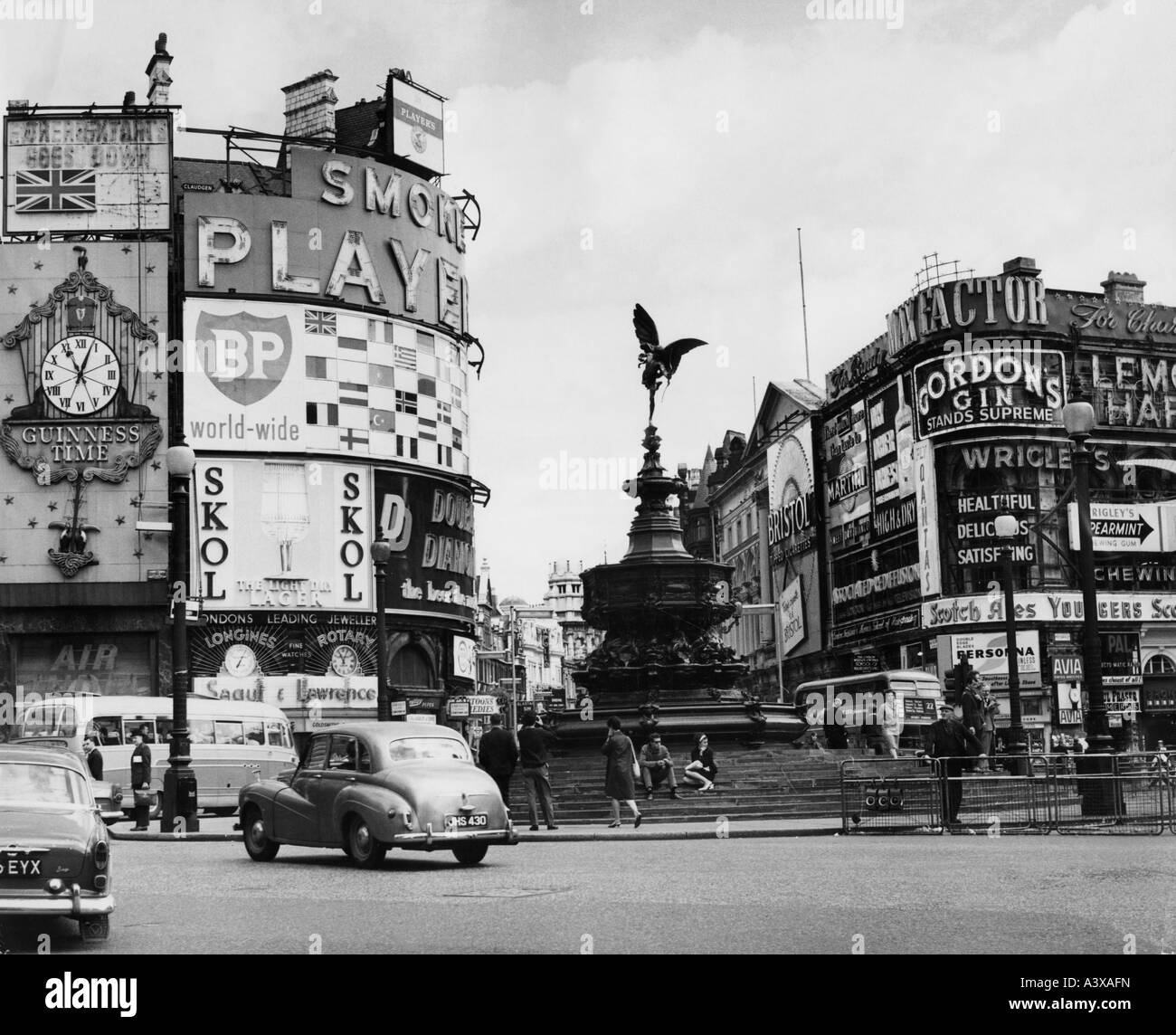 Géographie / voyages, Grande-Bretagne, Londres, places, Piccadilly Circus, Statue d'Eros, 1950, Banque D'Images