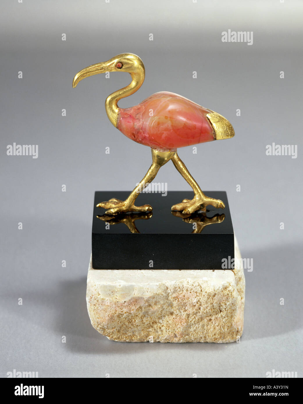 Beaux-arts, antiquité, l'Egypte, la fin de période, de l'artisanat / artisanat, ibis, statuette, l'or, la cornaline, vers 600 avant J.-C., de l'état collectio Banque D'Images