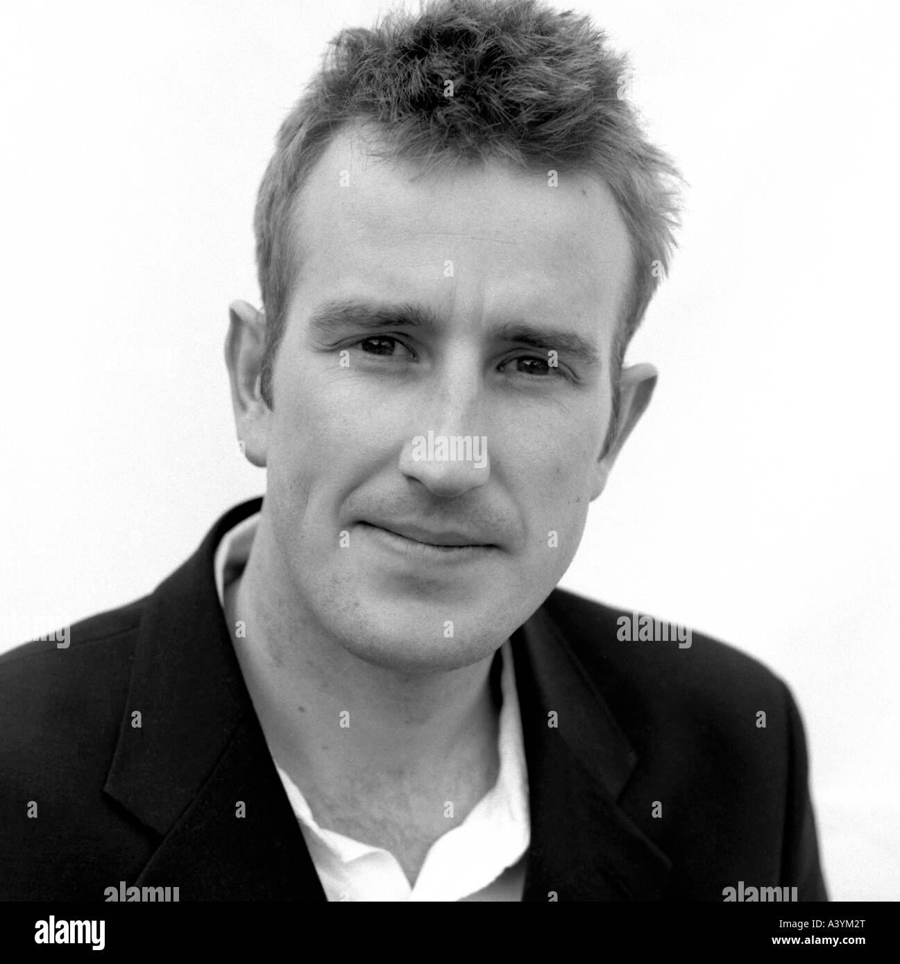 L'écrivain britannique Robert Macfarlane au Hay Festival 2003 UK à Hay-on-Wye au Pays de Galles KATHY DEWITT Banque D'Images L'écrivain britannique Robert Macfarlane au Hay Festival 2003 UK à Hay-on-Wye au Pays de Galles KATHY DEWITT Banque D'Images
