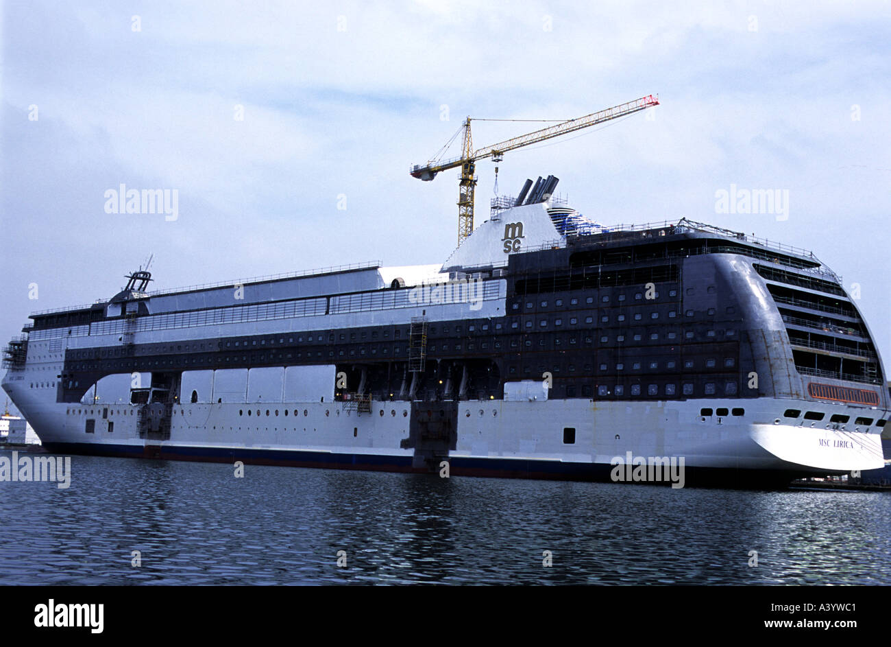 Bateau de croisière en construction, St Nazaire, Bretagne, France Photo