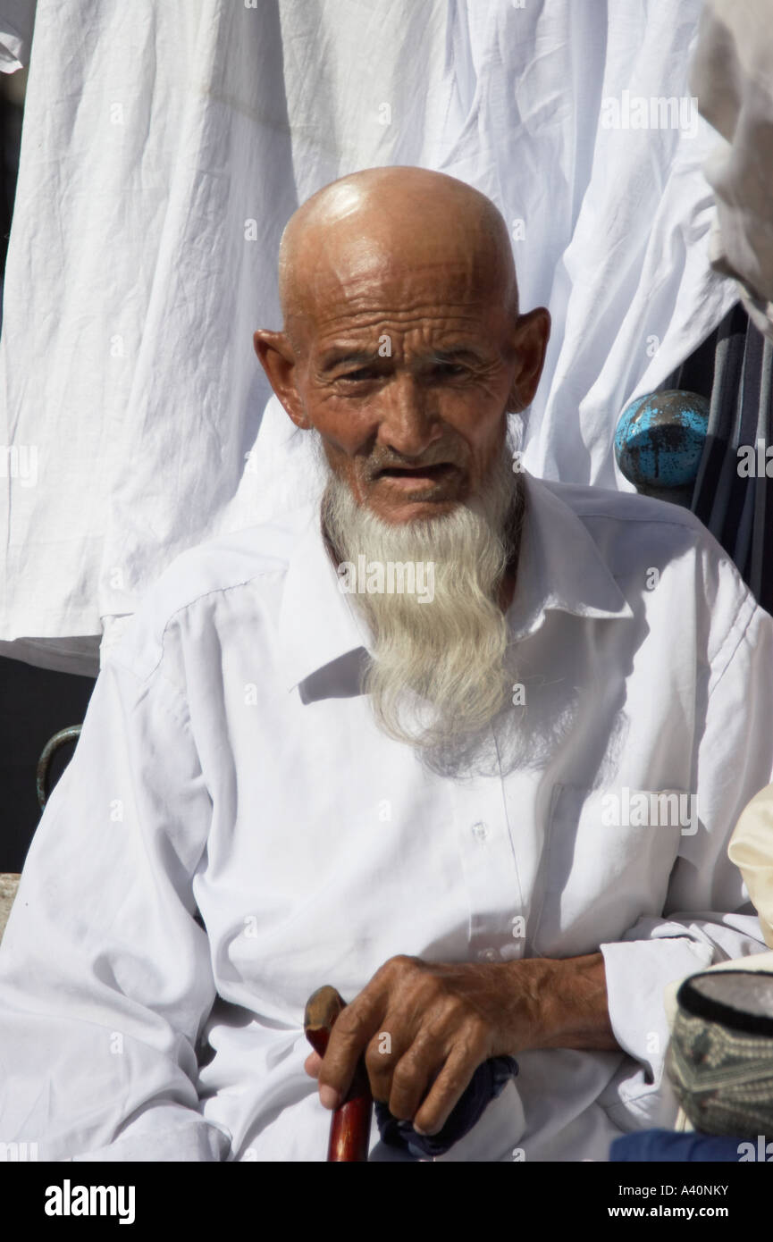 Urumqi, ancien homme ouïghour at Market Banque D'Images