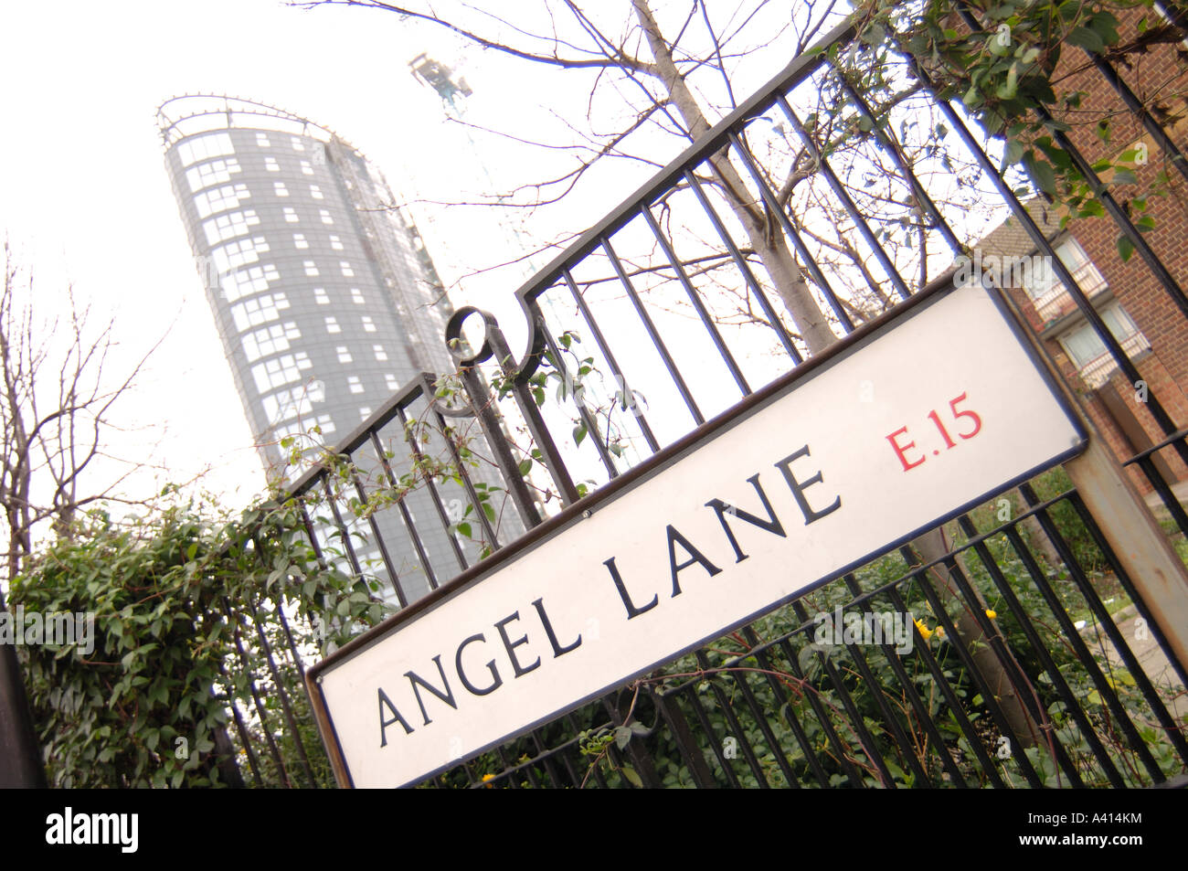 Angel Lane Stratford est une des principales routes d'accès au site pour les Jeux Olympiques de 2012 à Londres. Banque D'Images