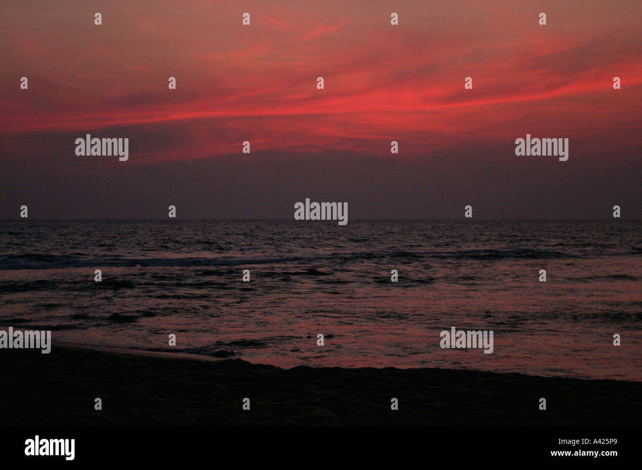 Varkala beach dans la soirée Banque D'Images