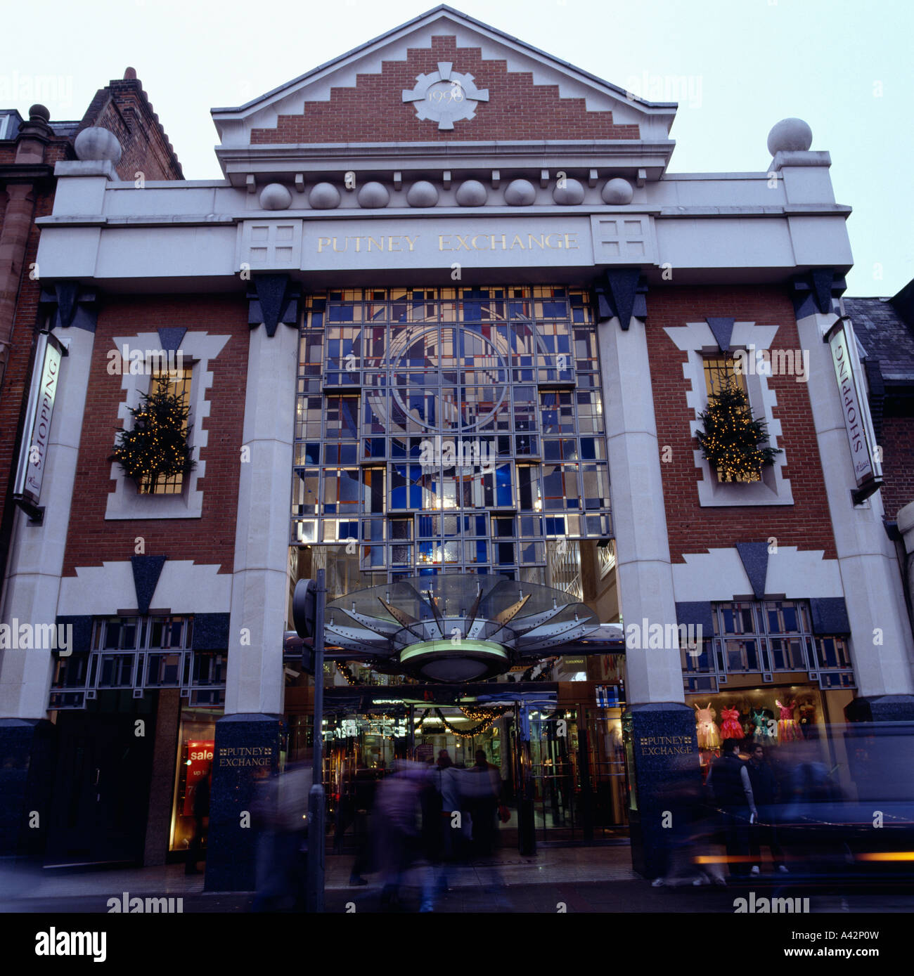 L'extérieur de l'édifice dans l'échange Putney south west London Banque D'Images