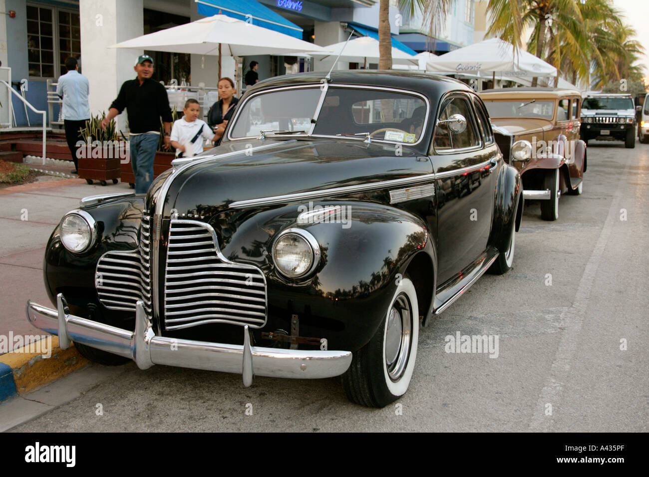 South Beach Miami FL Floride Ocean Drive d'azur américaine city art deco district soirée au restaurant fl fla sud sud Banque D'Images