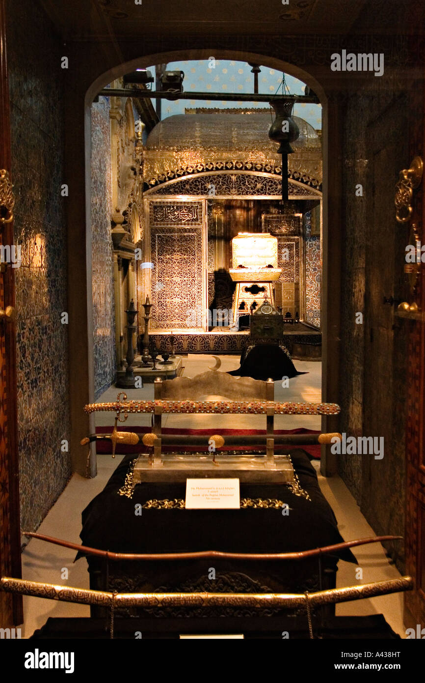 Reliques sacrées épées du prophète Mohammed au Palais de Topkapi Istanbul  Photo Stock - Alamy