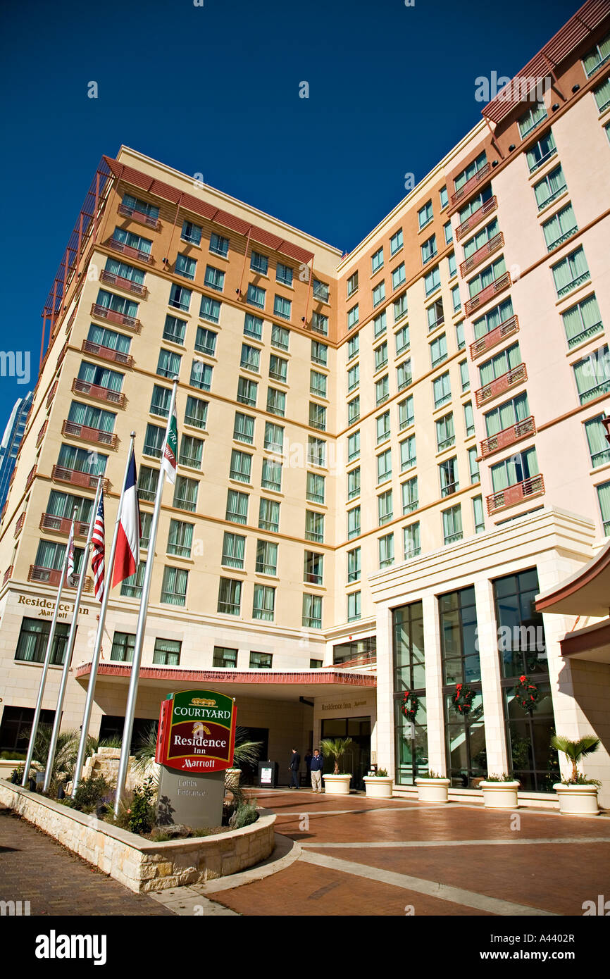 TEXAS Austin l'extérieur de l'entrée de l'hôtel Courtyard by Marriott à bâtir Banque D'Images