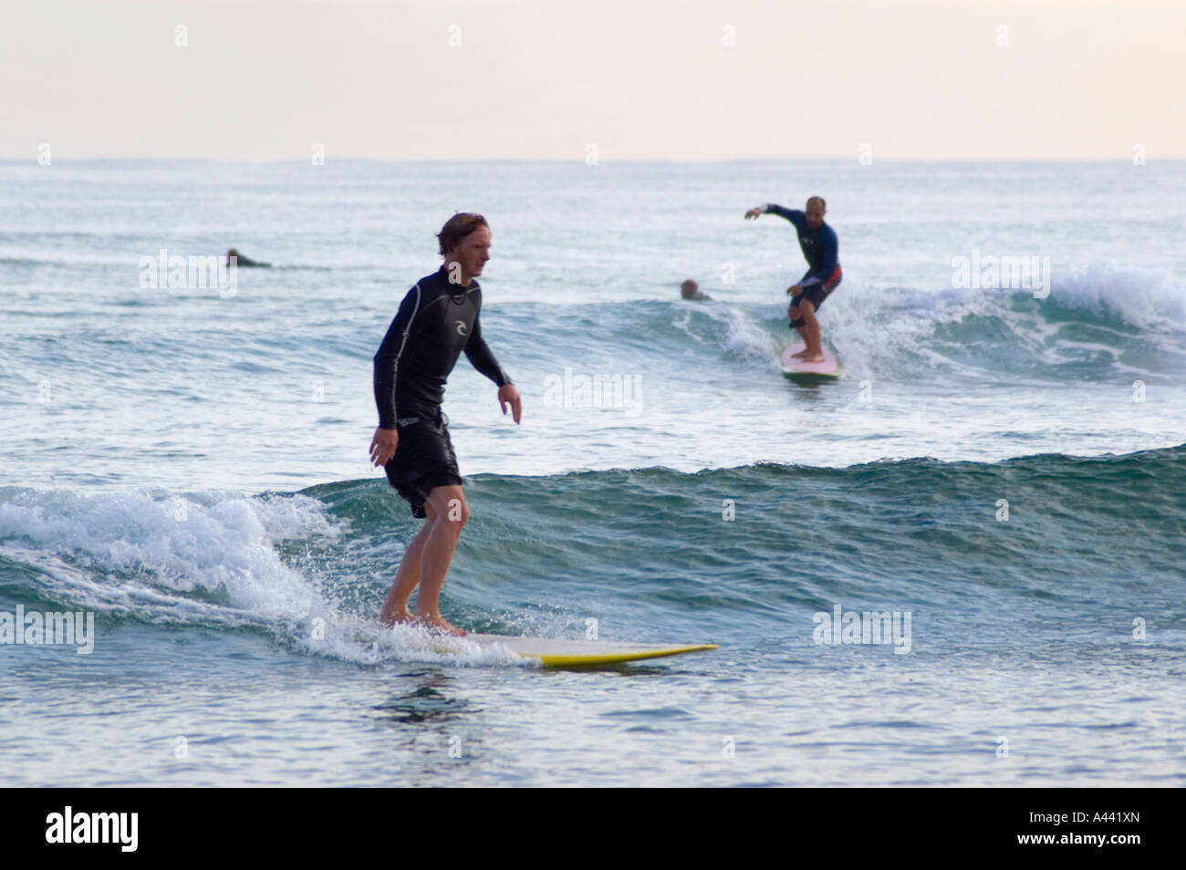 Cantabria surfing Banque de photographies et d'images à haute résolution -  Alamy