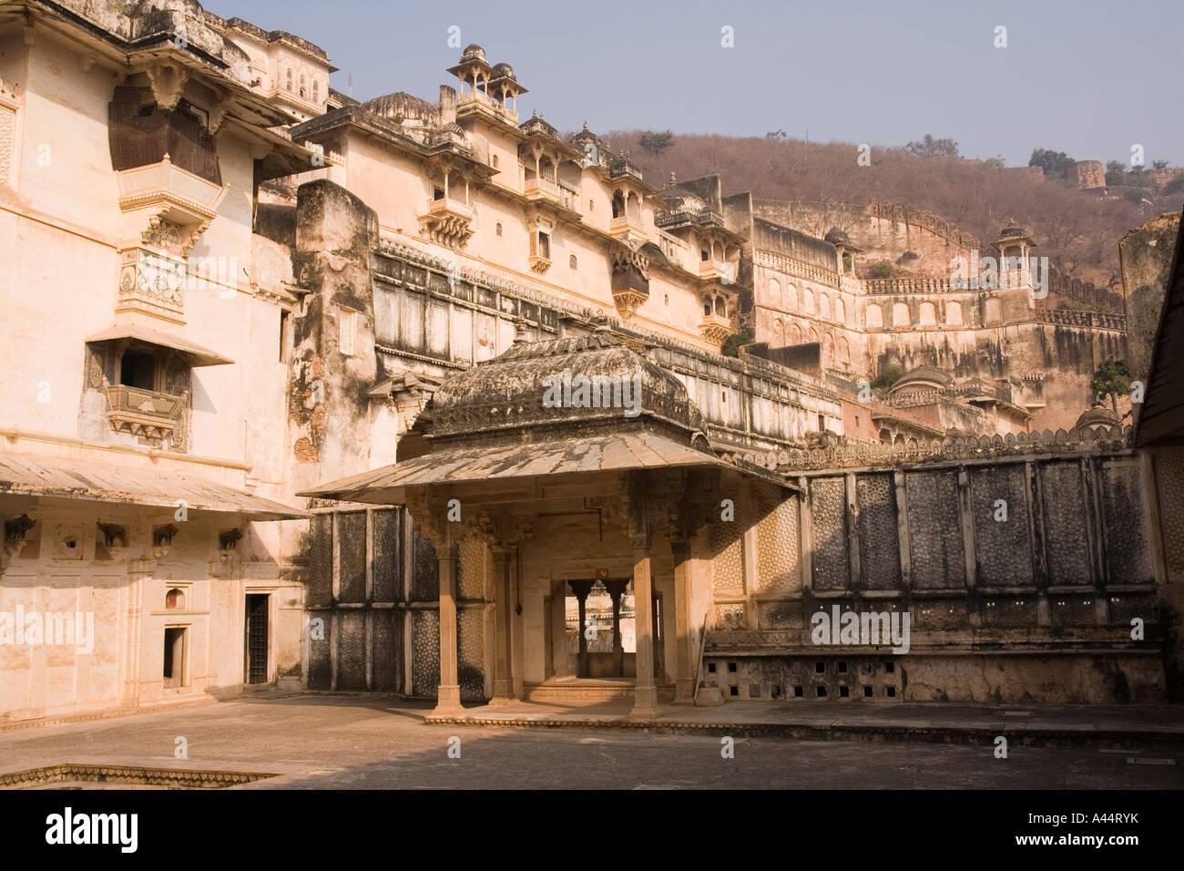 Inde Rajasthan Bundi Garh Palace vue sur le toit de la Chatra Mahal et Chitrasala Banque D'Images