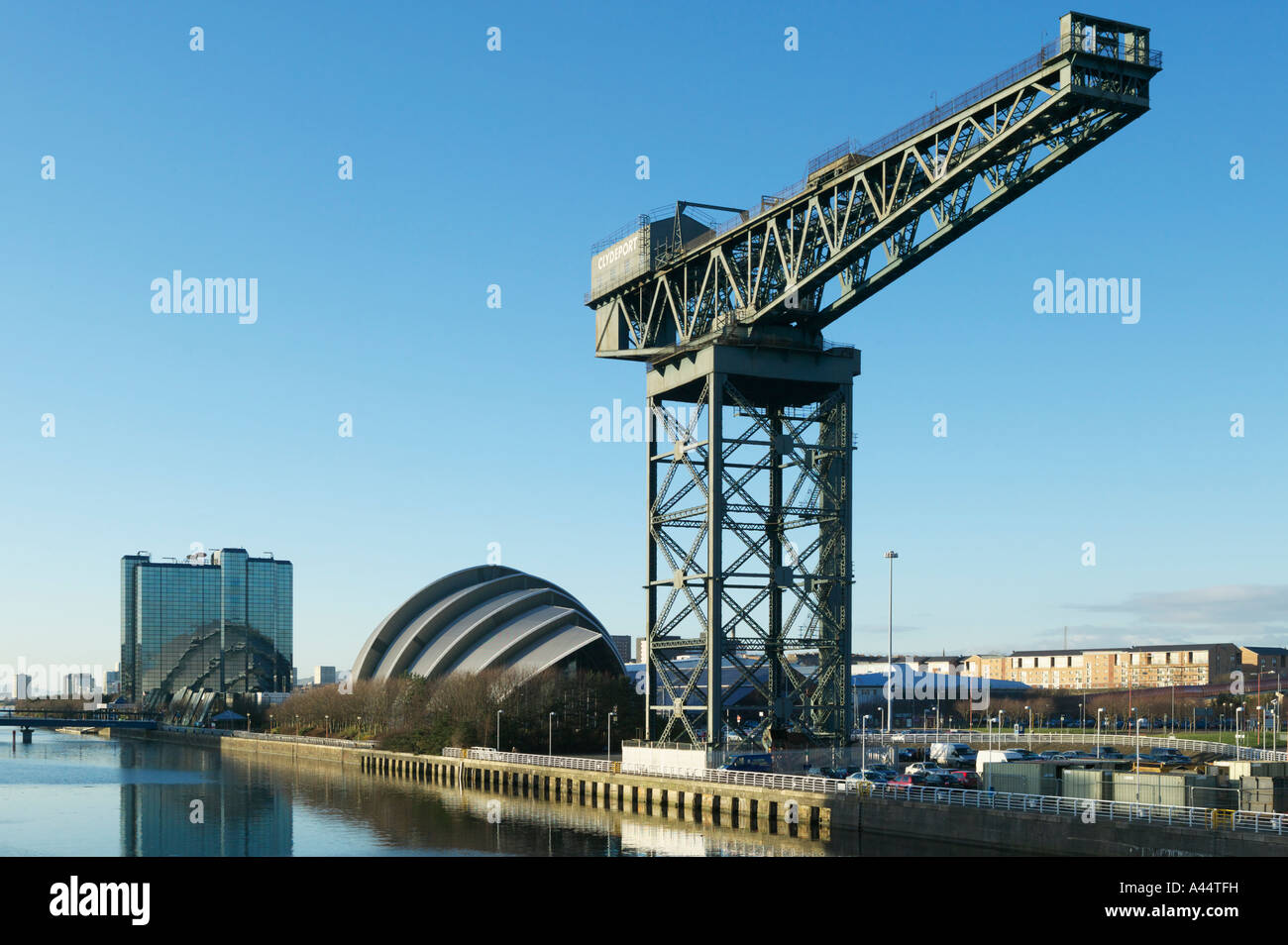L'Finnieston Crane, le SECC et le Crowne Plaza Hotel à côté de la rivière Clyde, Glasgow, Ecosse Banque D'Images