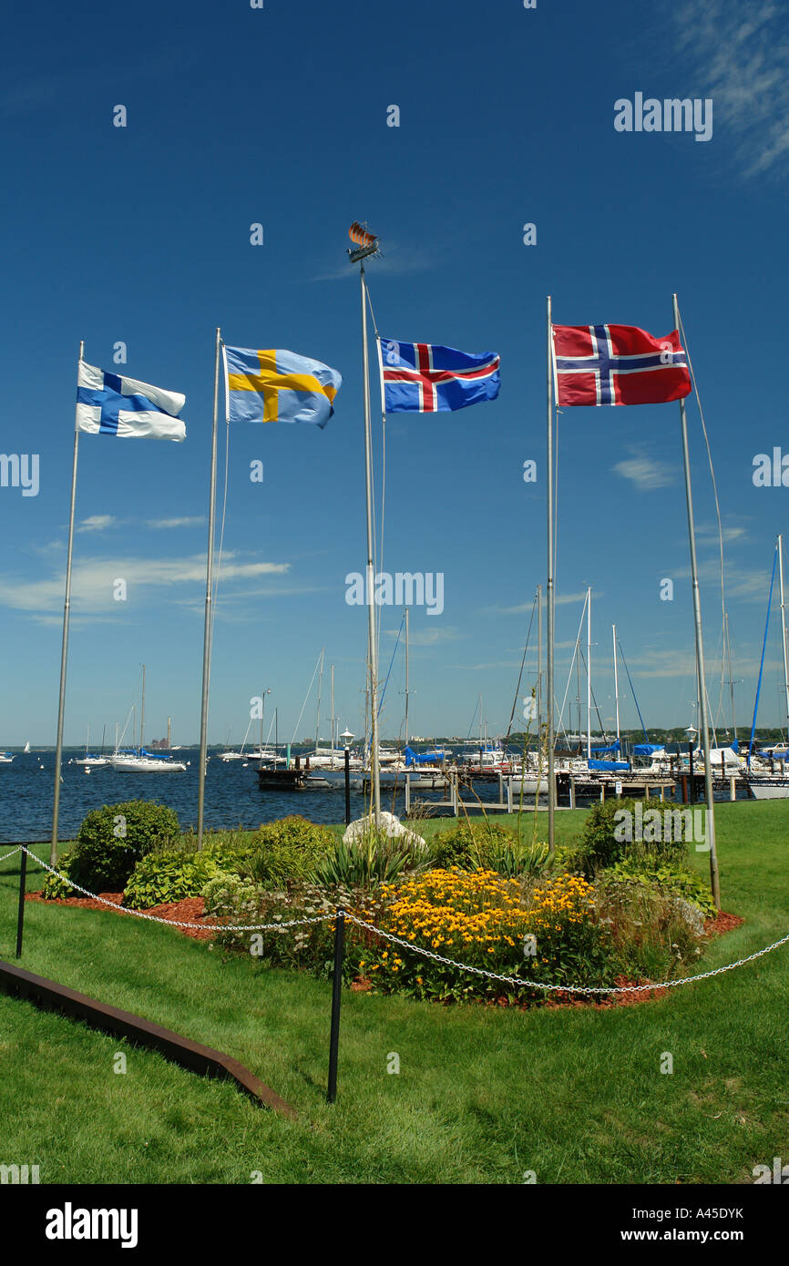 AJD57652, Muskegon, Michigan, Michigan, le lac Michigan, les drapeaux scandinaves, parc public Banque D'Images