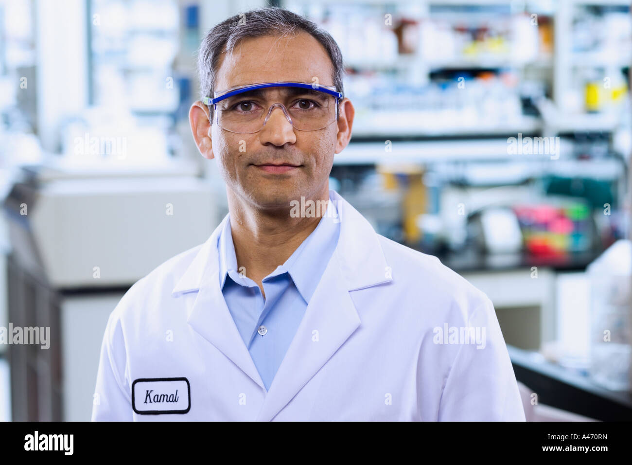 Le scientifique indien avec des lunettes Banque D'Images