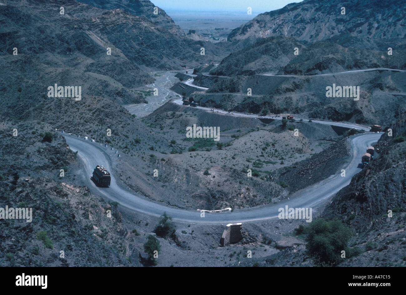 La Passe de Khyber road entre l'Afghanistan et le Pakistan un no man's land des zones tribales