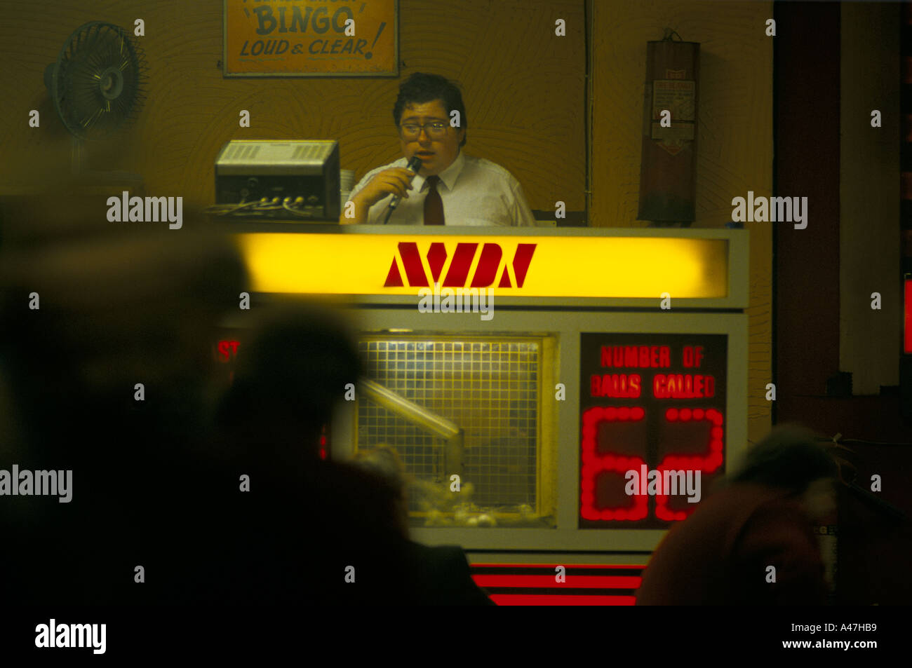 Salle de bingo à l'appelant le sud de Londres 1984 1984 Banque D'Images