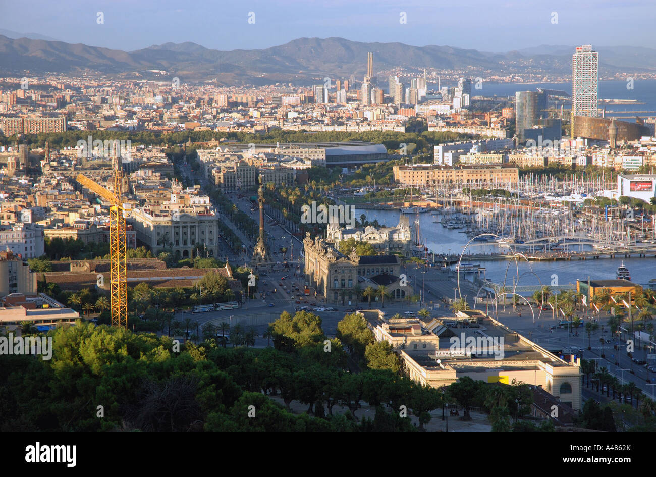 Vue panoramique de Barcelone de Castel del Barça Le parc de Montjuïc Catalunya Catalogne Catalogne Costa Brava España Espagne Europe Banque D'Images