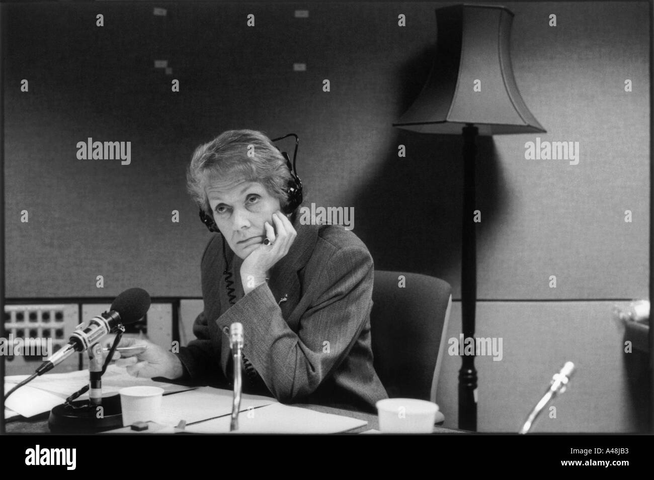 Sue MacGregor Présentation de BBC Radio 4 programme d'aujourd'hui à Portland Place BBC Londres Banque D'Images