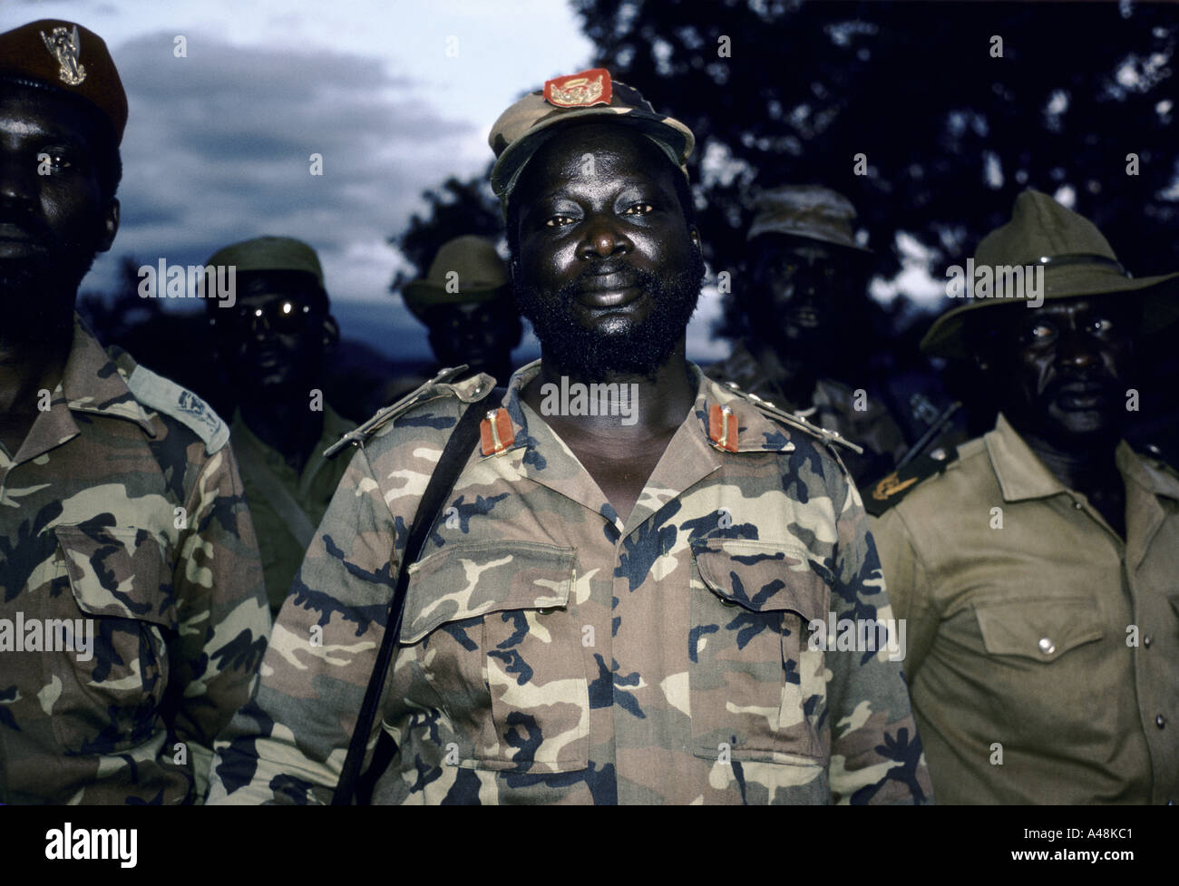 Le Dr John Garang, chef(décédé) de l'Armée de libération du Soudan. Plateau Booma Soudan 1986 Banque D'Images