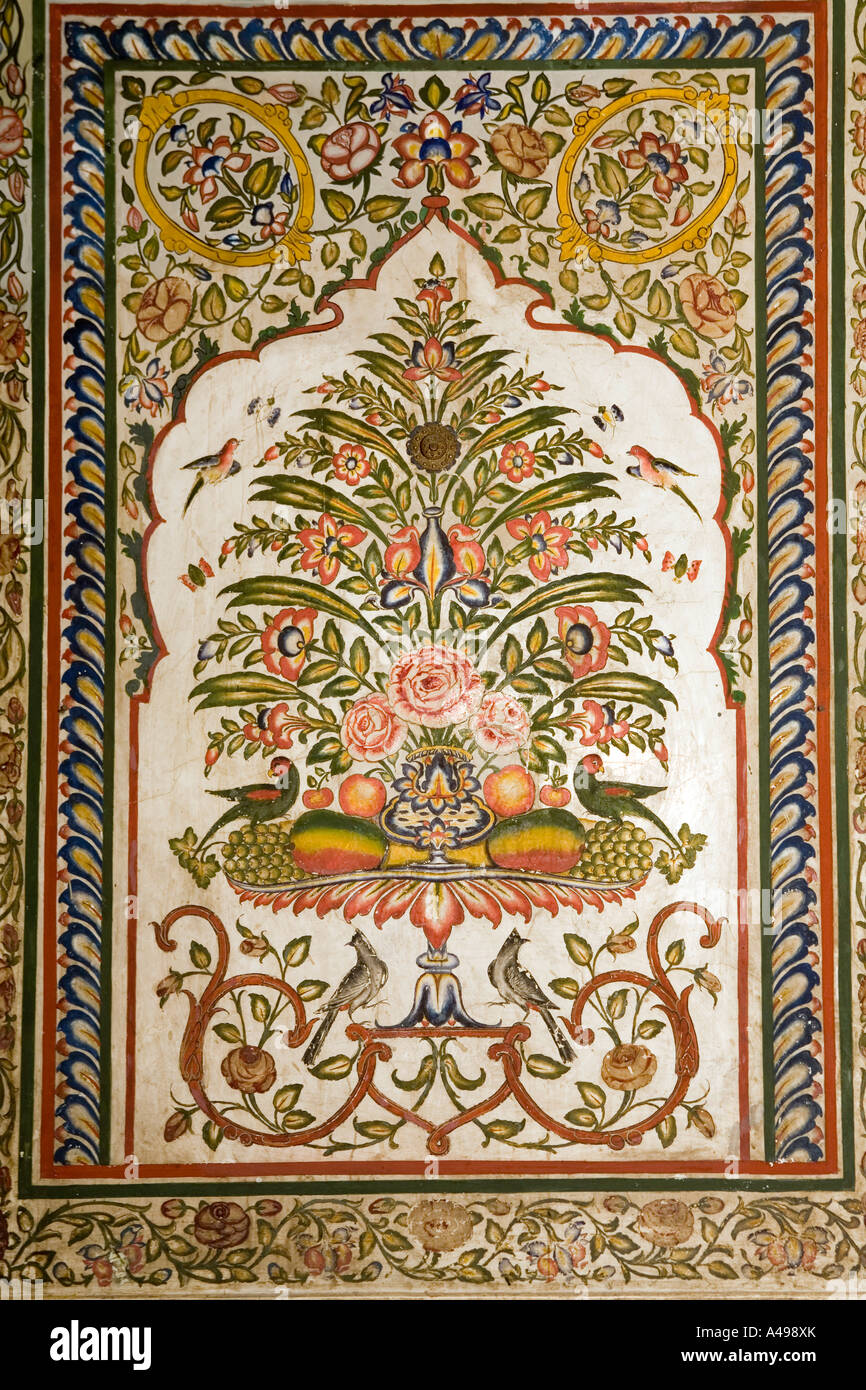 Inde Rajasthan Jaipur Samode Haveli décorés de façon traditionnelle salle à manger détail peinture sur panneau Banque D'Images