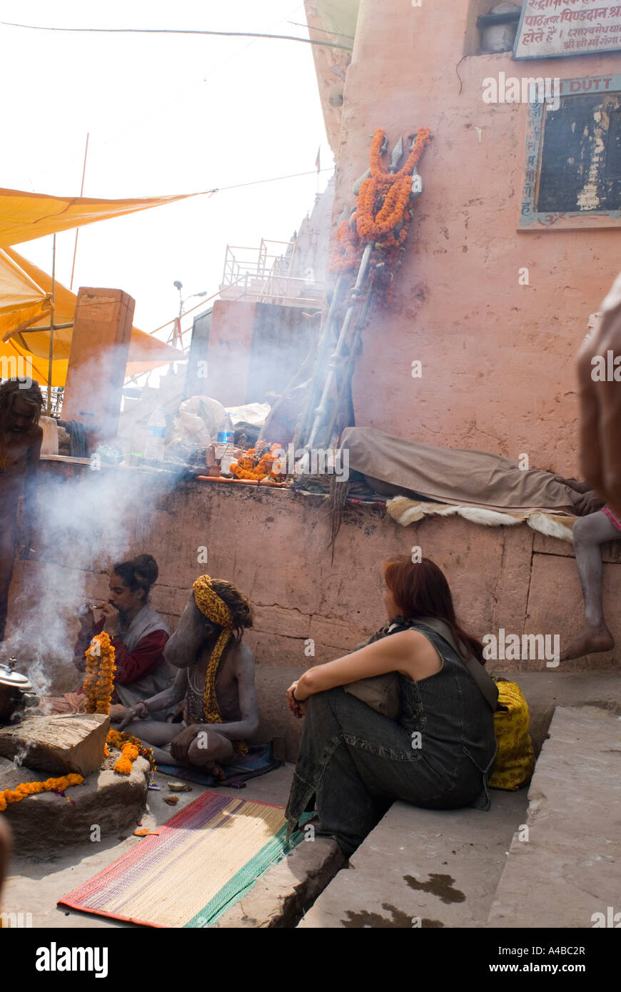 Image d'un sadhu à Varanasi avec oedème sévère du visage Banque D'Images