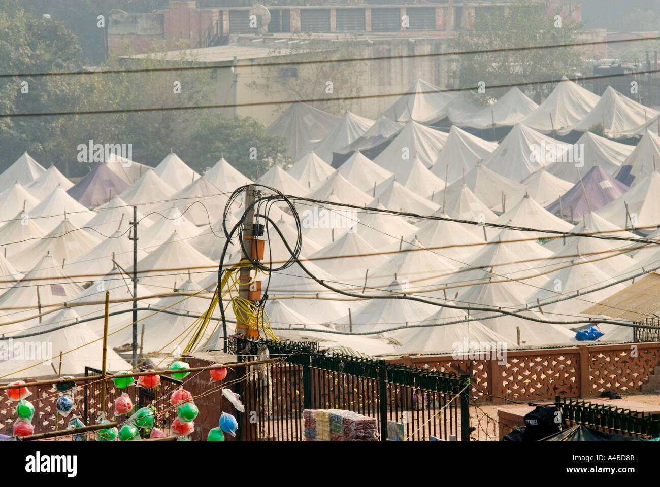 Image de l'énorme foule dense en face de la Jama Masjid de New Delhi Banque D'Images