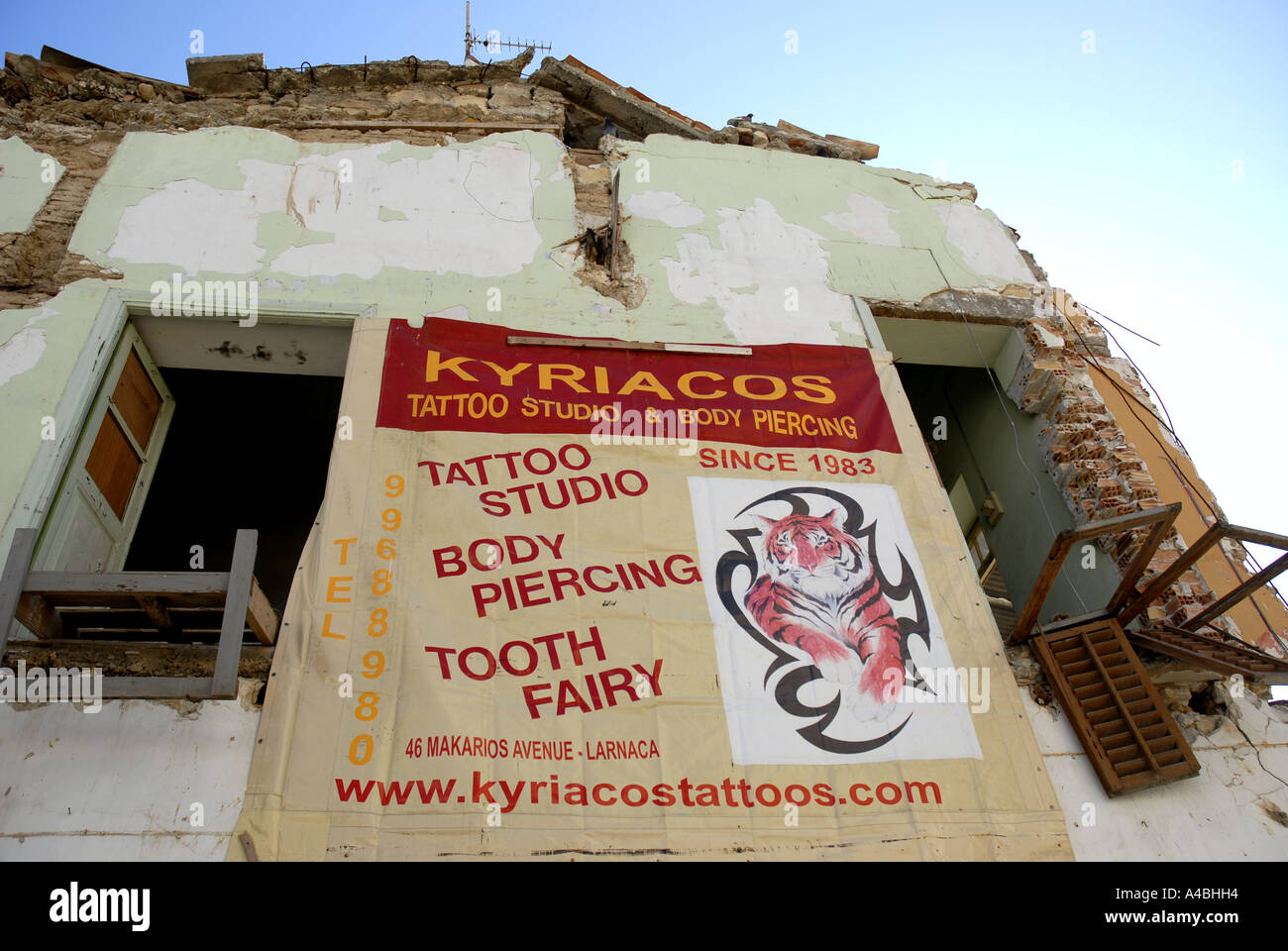 Tatouage et body piercing studio Larnaka Chypre Banque D'Images