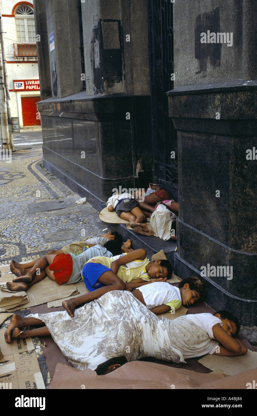 Homeless Children Recife Brazil Banque D Image Et Photos Alamy