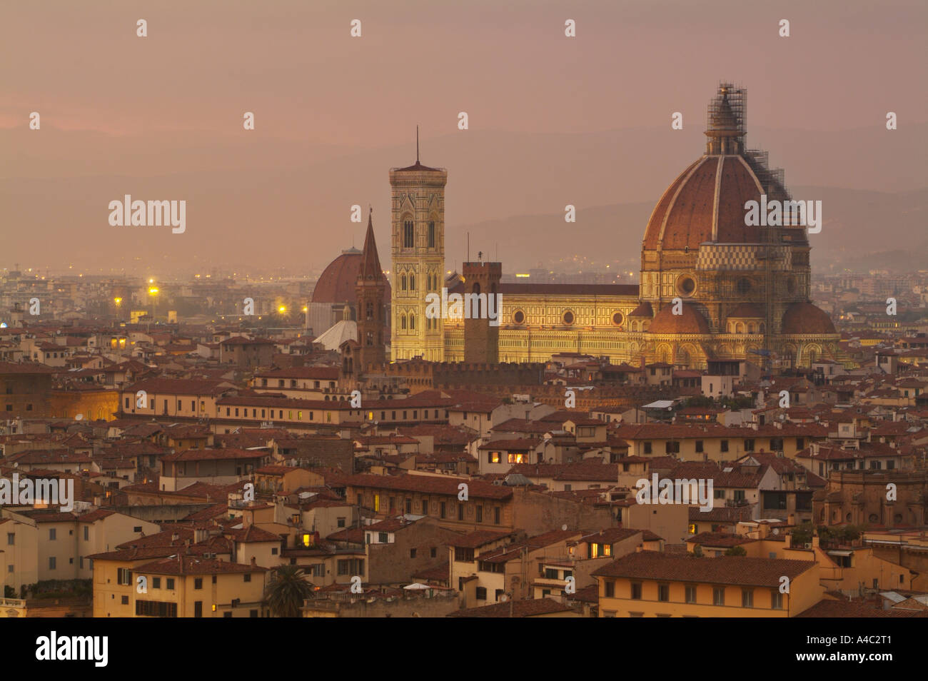 Duomo et Florence cityscape at Dusk Italie EU Europe Firenze Banque D'Images