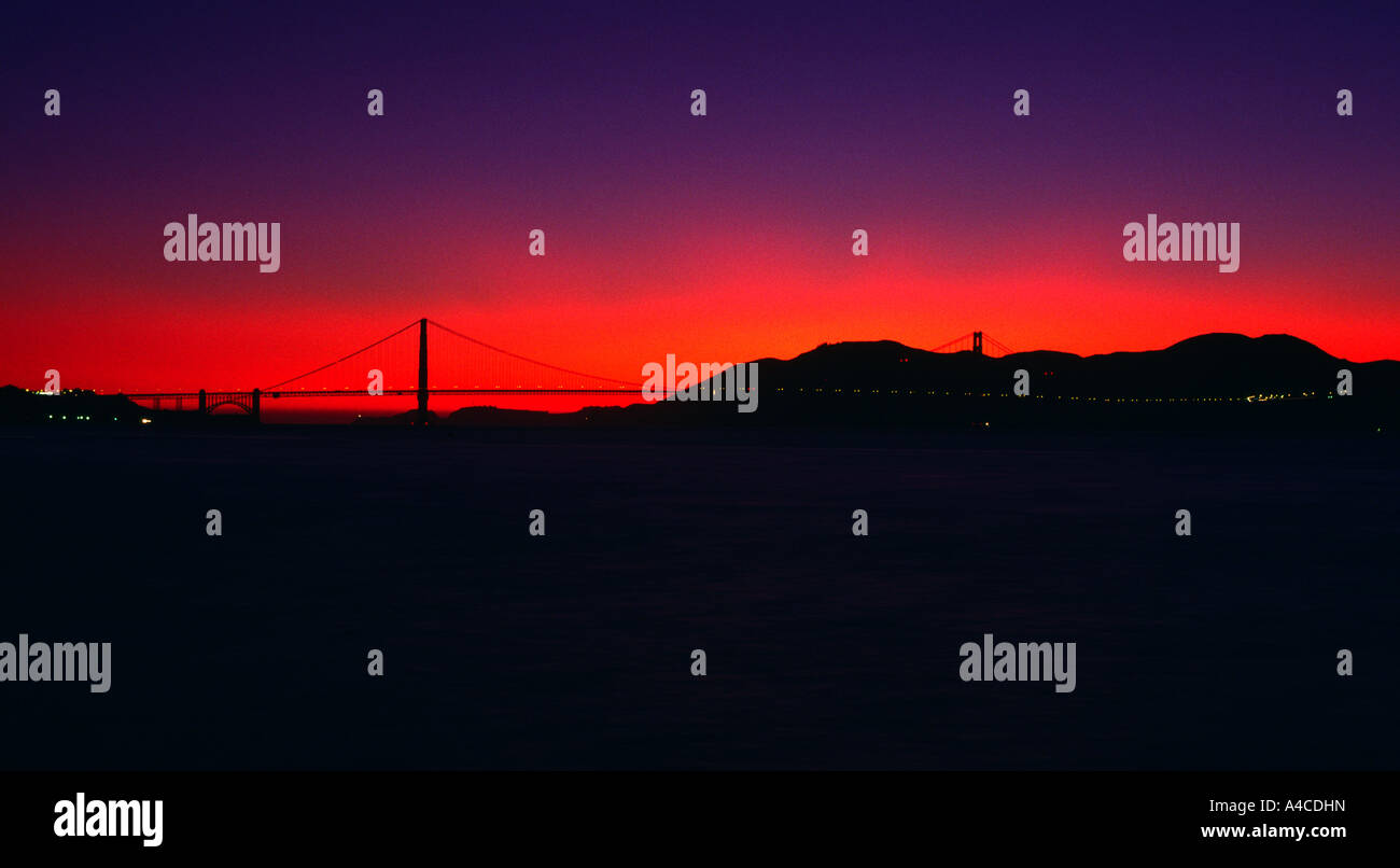 Golden Gate Bridge San Francisco California au coucher du soleil Banque D'Images
