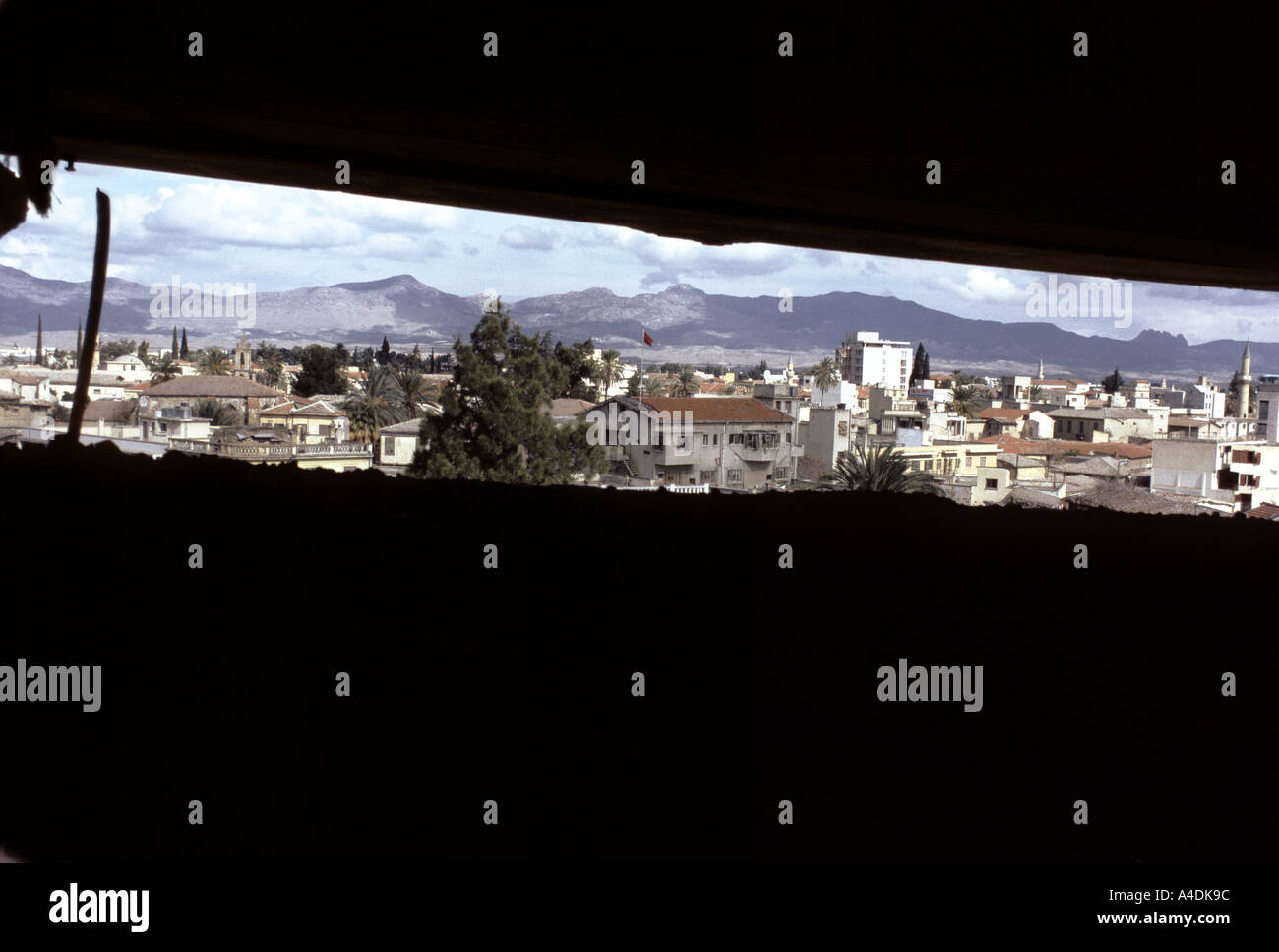 Une vue sur le nord de Nicosie à partir de la position de l'armée chypriote grecque, ligne verte, Chypre Banque D'Images