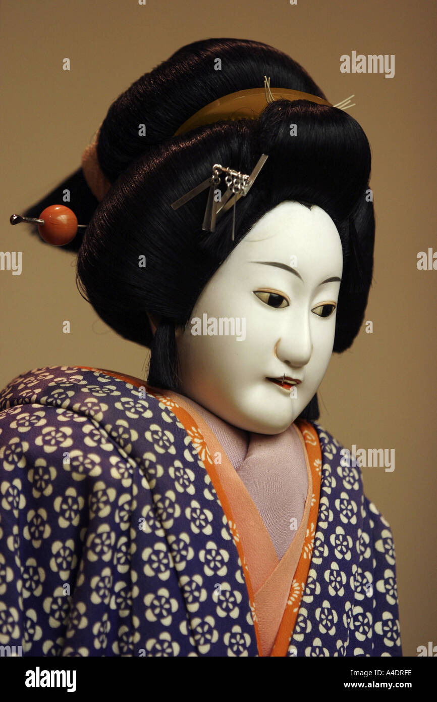 Banruku puppeters par démonstration de théâtre de marionnettes au Théâtre  national Bunraku d'Osaka, Japon Photo Stock - Alamy