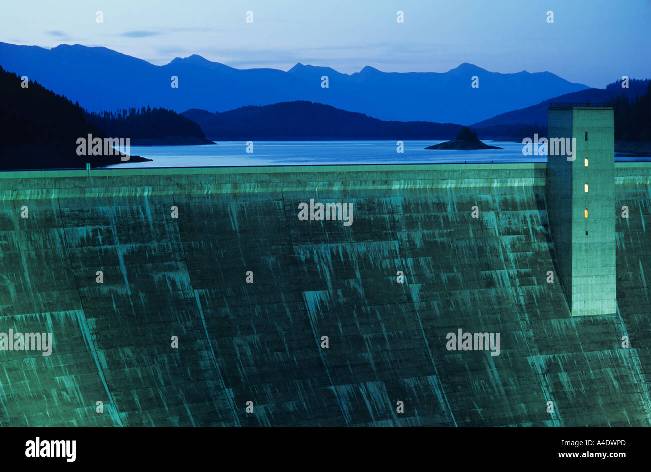 Barrage et lac de Hungry Horse, Montana, USA Banque D'Images