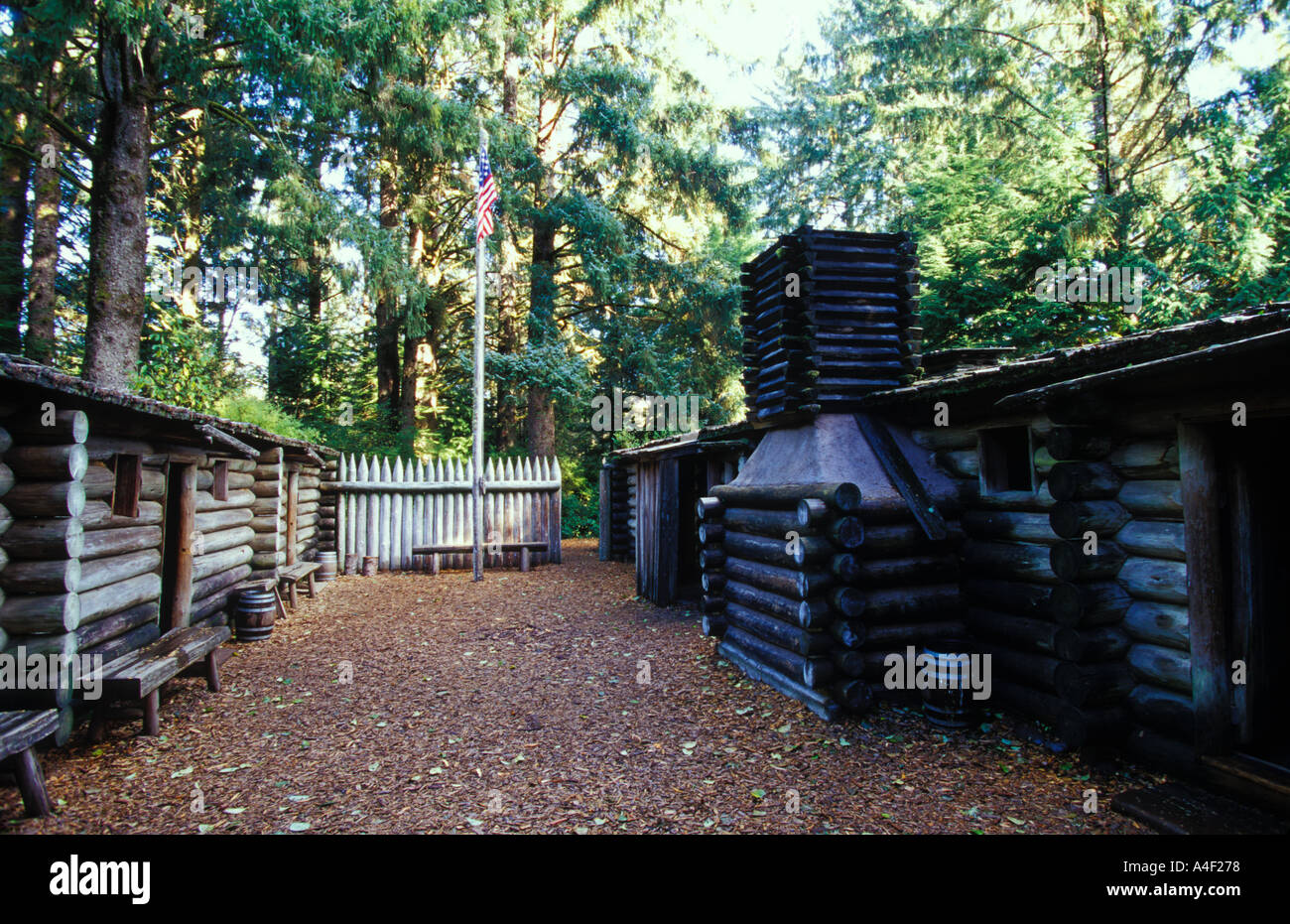 Oregon Astoria Fort Clatsop National Memorial réplique de Lewis et Clark log stockade Banque D'Images